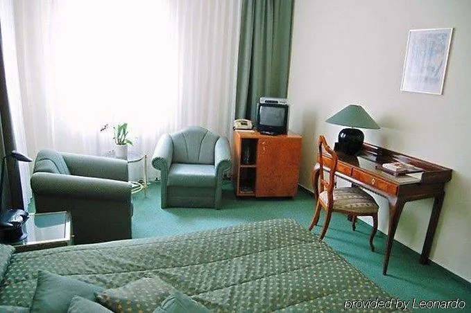 Capitulum 4* Γκιόρ